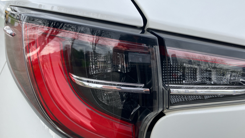 Toyota Corolla 2.0 VVT-i Hybrid Design 5dr CVT Hybrid Estate